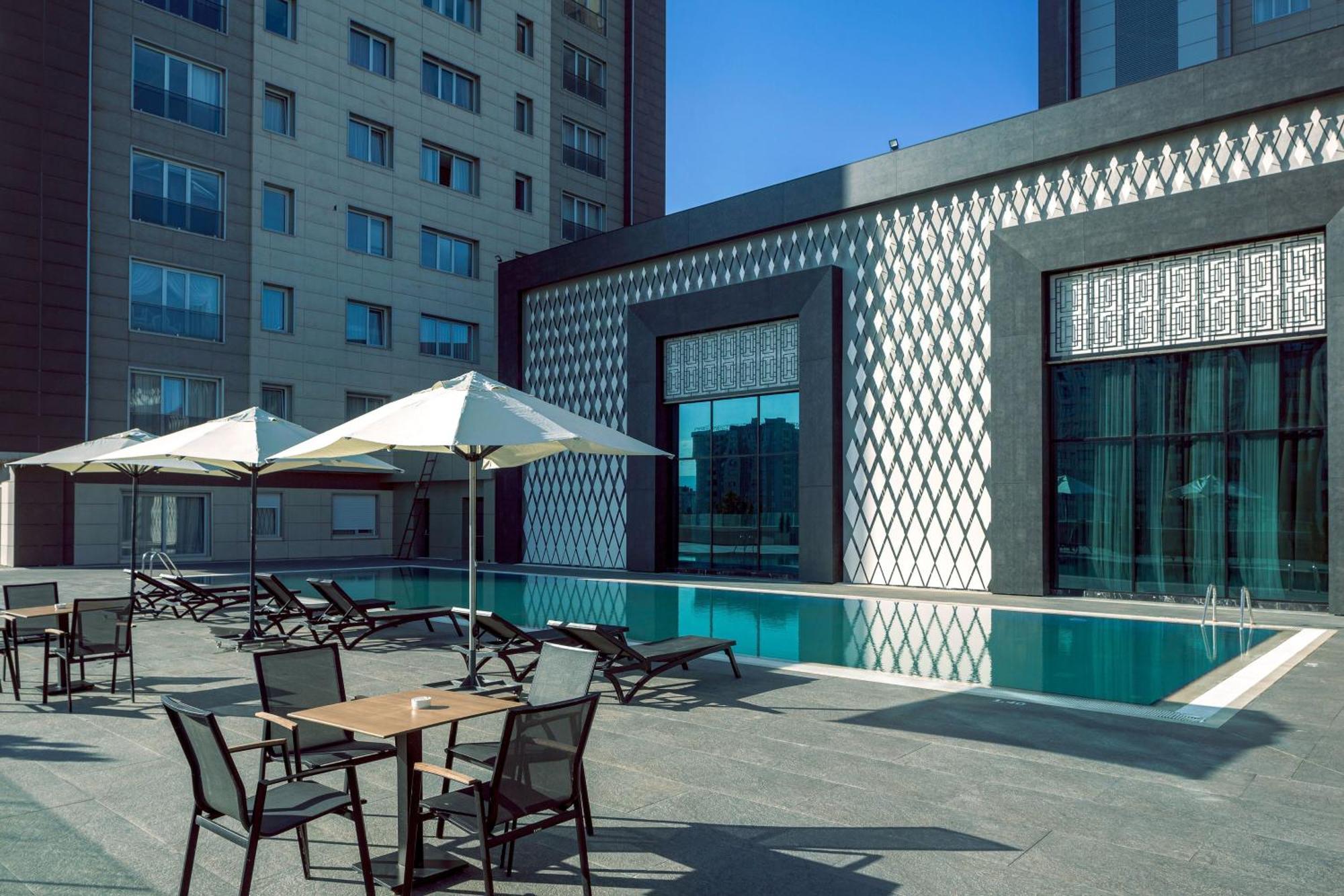 Sheraton בישקק מראה חיצוני תמונה