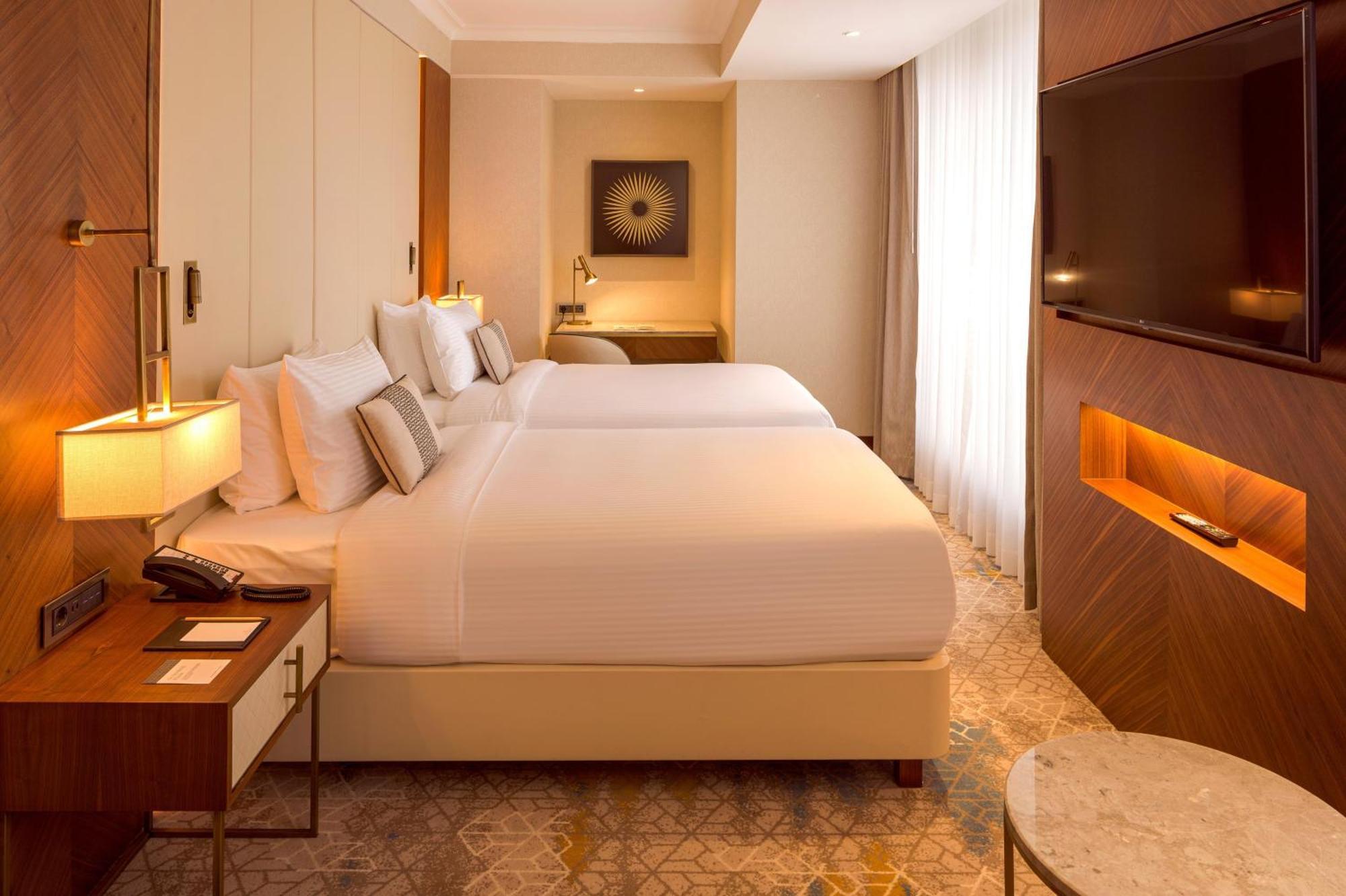 Sheraton בישקק מראה חיצוני תמונה