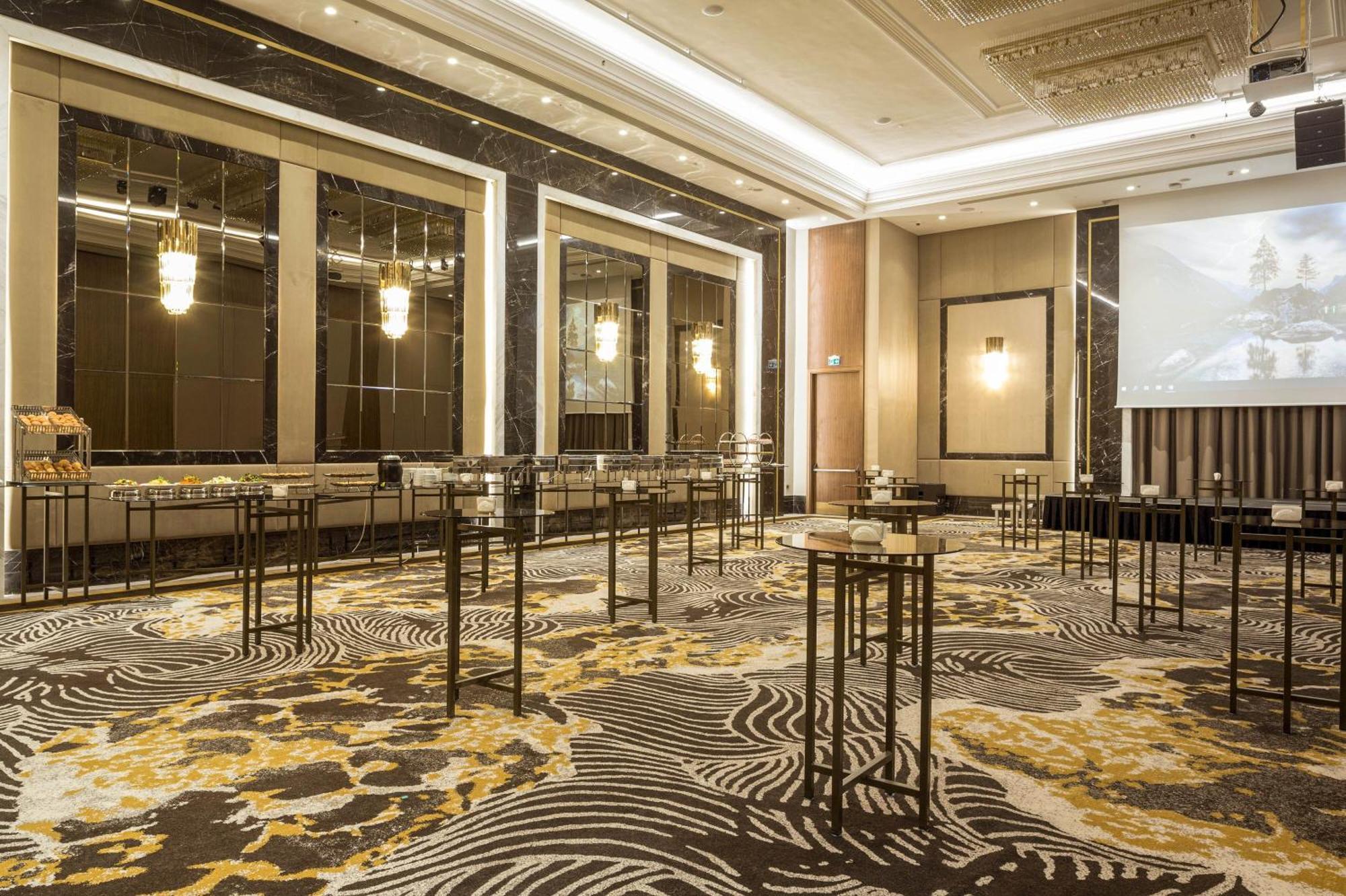 Sheraton בישקק מראה חיצוני תמונה